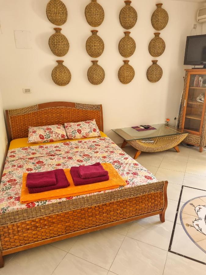 Apartments Rales Sveti Stefan Luaran gambar