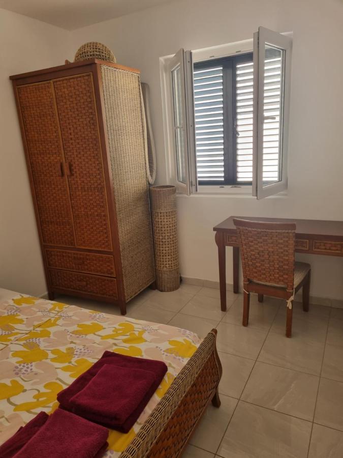 Apartments Rales Sveti Stefan Luaran gambar