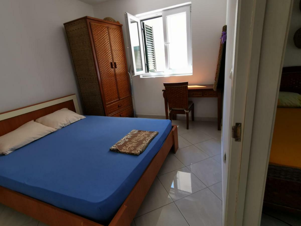 Apartments Rales Sveti Stefan Luaran gambar